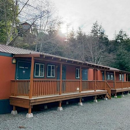 Rogue River Landing Resort Голд Бийч Екстериор снимка