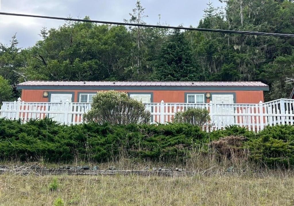 Rogue River Landing Resort Голд Бийч Екстериор снимка