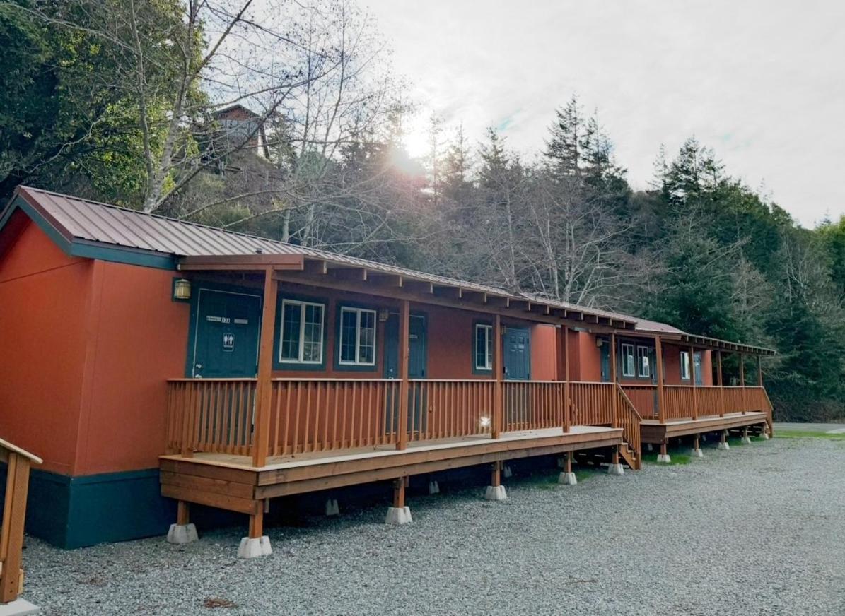 Rogue River Landing Resort Голд Бийч Екстериор снимка